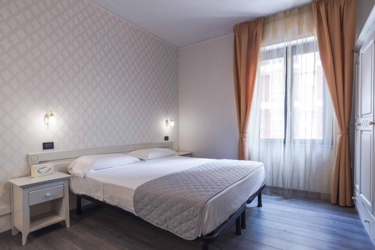 Hotel Marisa Αλμπένγκα Εξωτερικό φωτογραφία