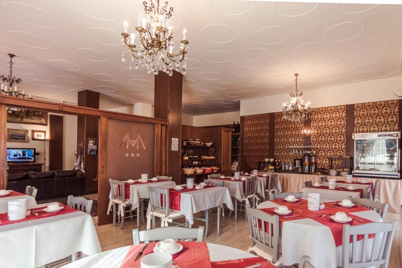 Hotel Marisa Αλμπένγκα Εξωτερικό φωτογραφία