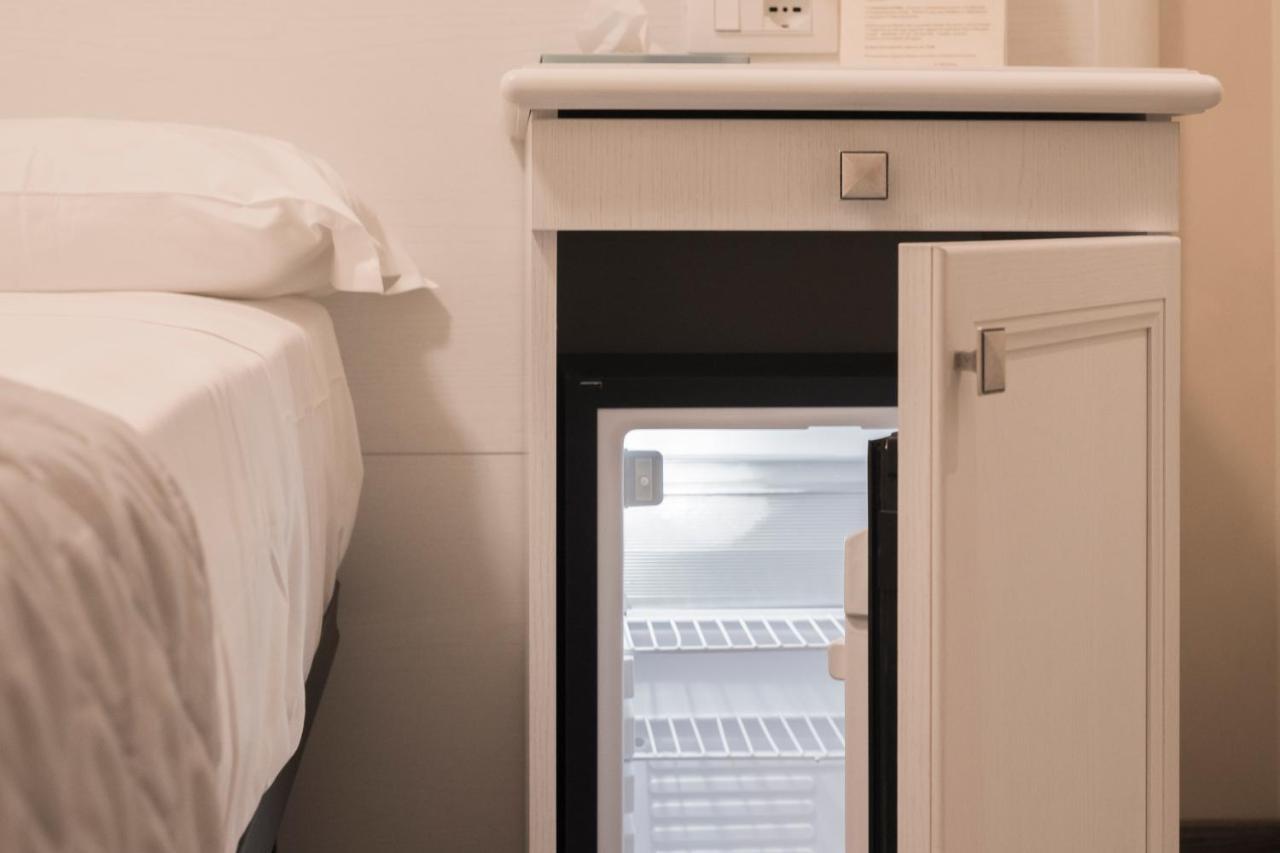 Hotel Marisa Αλμπένγκα Εξωτερικό φωτογραφία