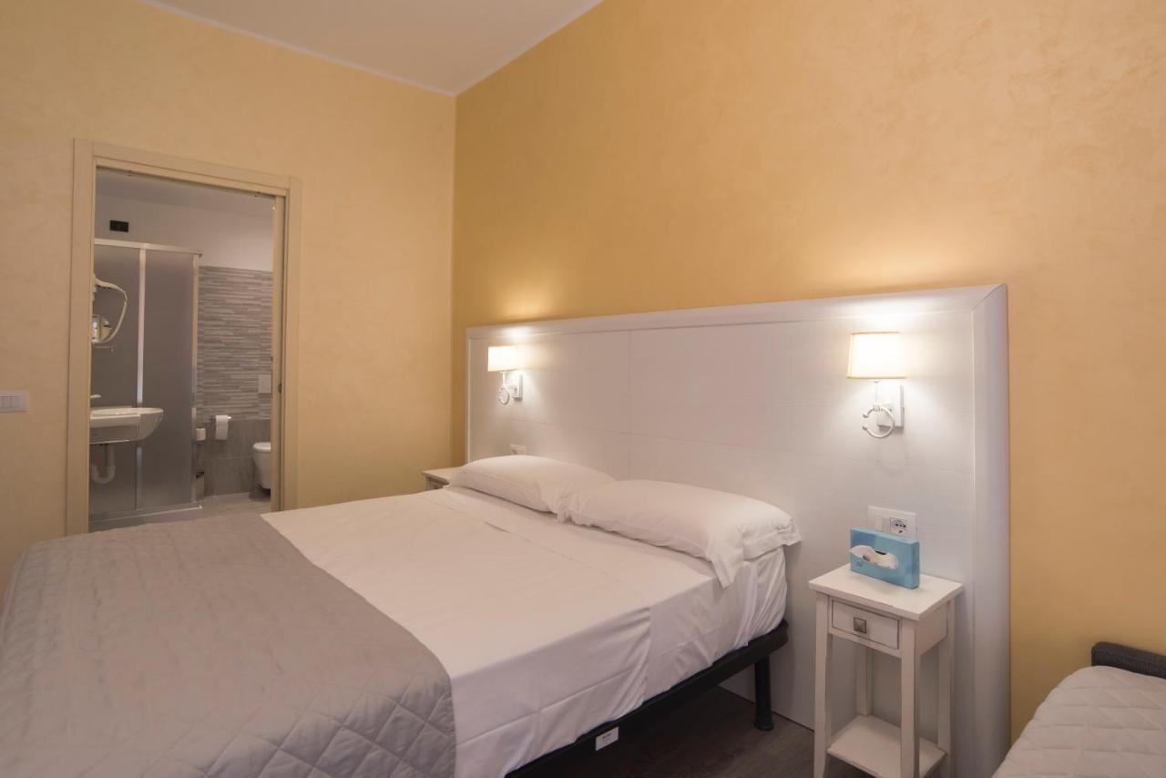 Hotel Marisa Αλμπένγκα Εξωτερικό φωτογραφία